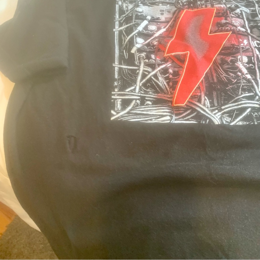 AC/DC Concert Tee - Picture 7 of 8